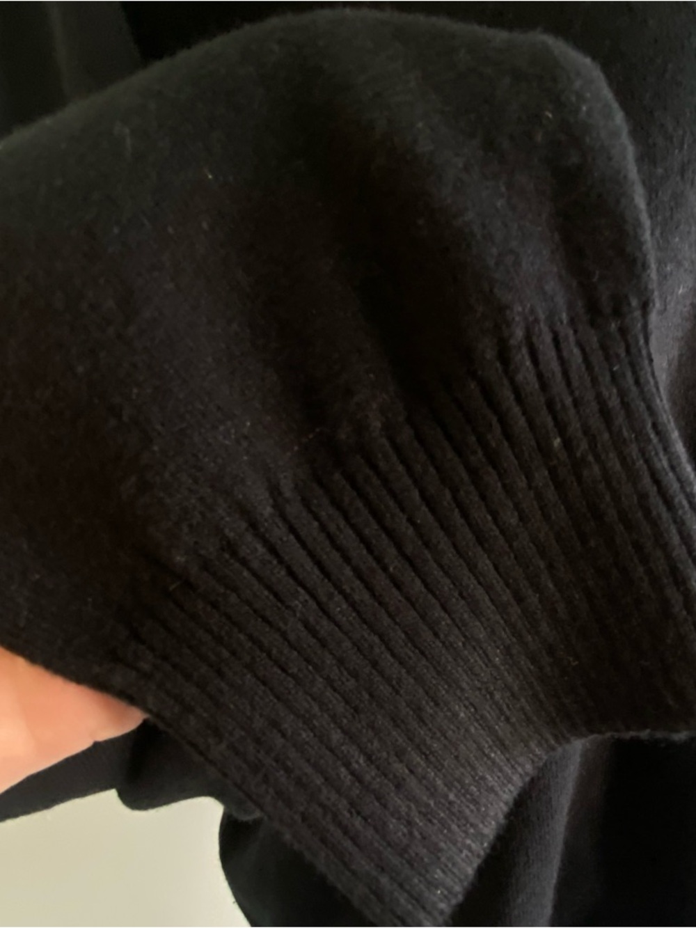 nuuds Luxe Knit Black V-Neck‎ Relaxed Sweater XL - Picture 11 of 13